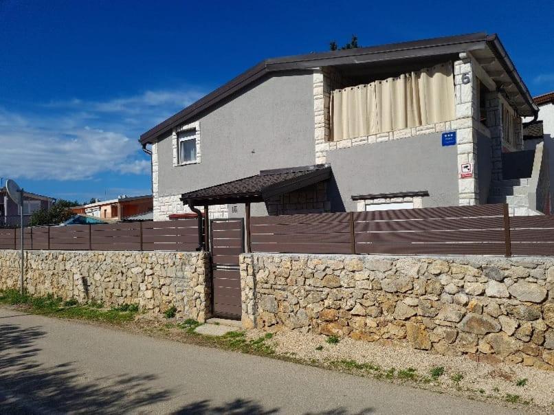 Apartment VI & La Electric Scooters Included Vir Dış mekan fotoğraf
